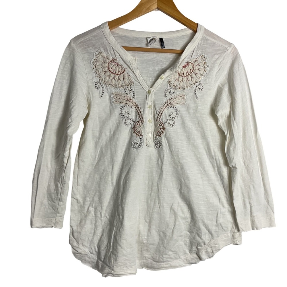 Anthropologie Akemi + Kin White Embroidered Henley Slub Cotton Top boho Small